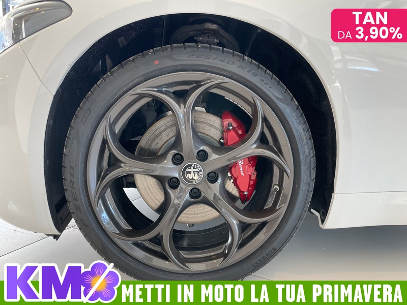 Alfa romeo Giulia 2.2 t tributo italiano q4 210cv auto