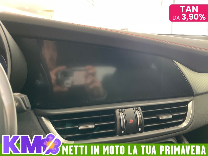 Alfa romeo Giulia 2.2 t tributo italiano q4 210cv auto