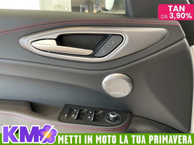 Alfa romeo Giulia 2.2 t tributo italiano q4 210cv auto