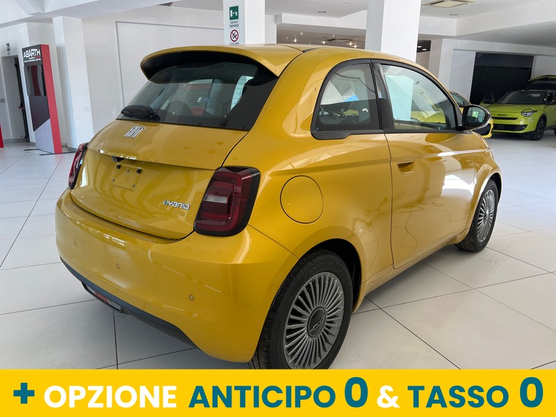 Fiat 500 1.0 hybrid icon