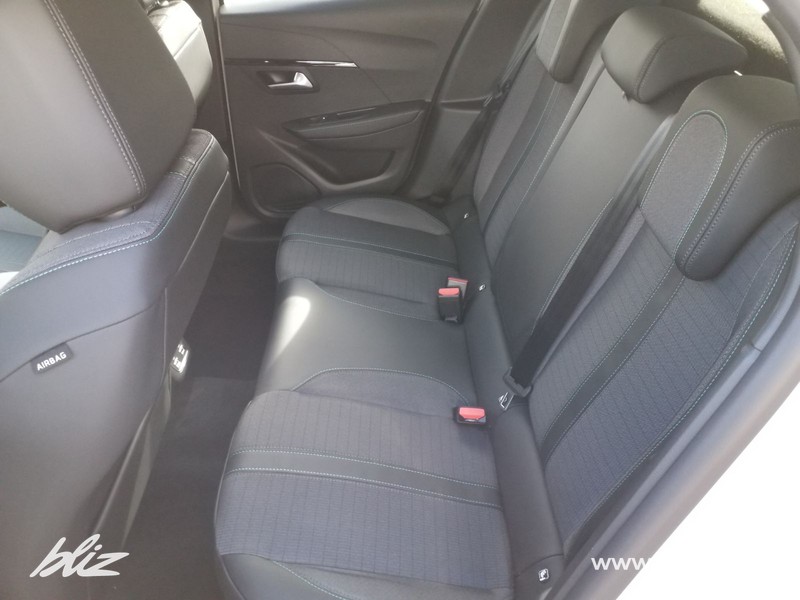 Peugeot 208 1.2 puretech allure navi pack s&s 100cv my20