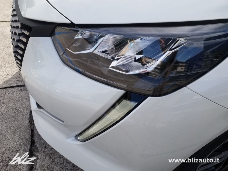 Peugeot 208 1.2 puretech allure navi pack s&s 100cv my20