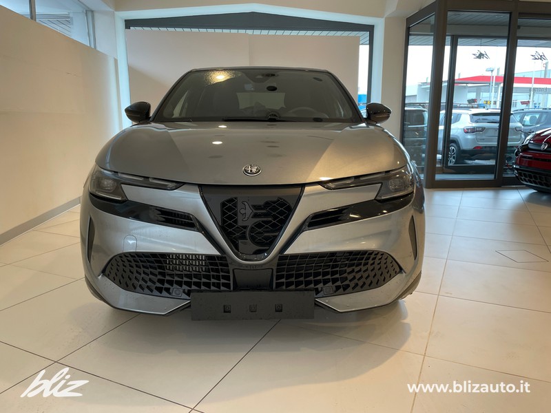 Alfa romeo Junior 1.2 ibrida speciale 136cv edct6