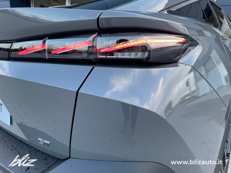 Peugeot 408 1.2 hybrid gt 145cv e-dsc6