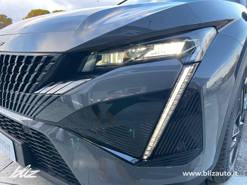 Peugeot 408 1.2 hybrid gt 145cv e-dsc6