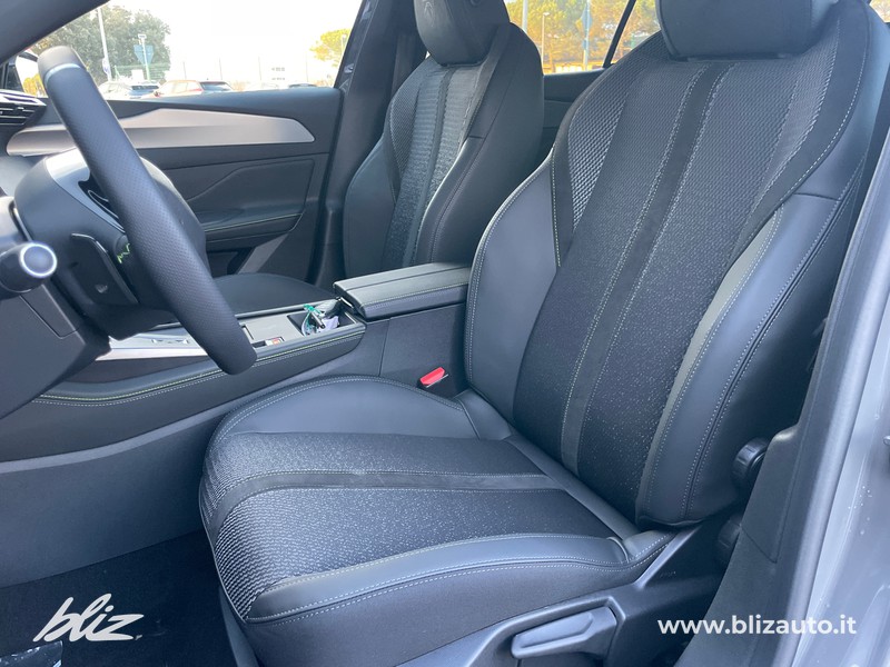 Peugeot 408 1.2 hybrid gt 145cv e-dsc6
