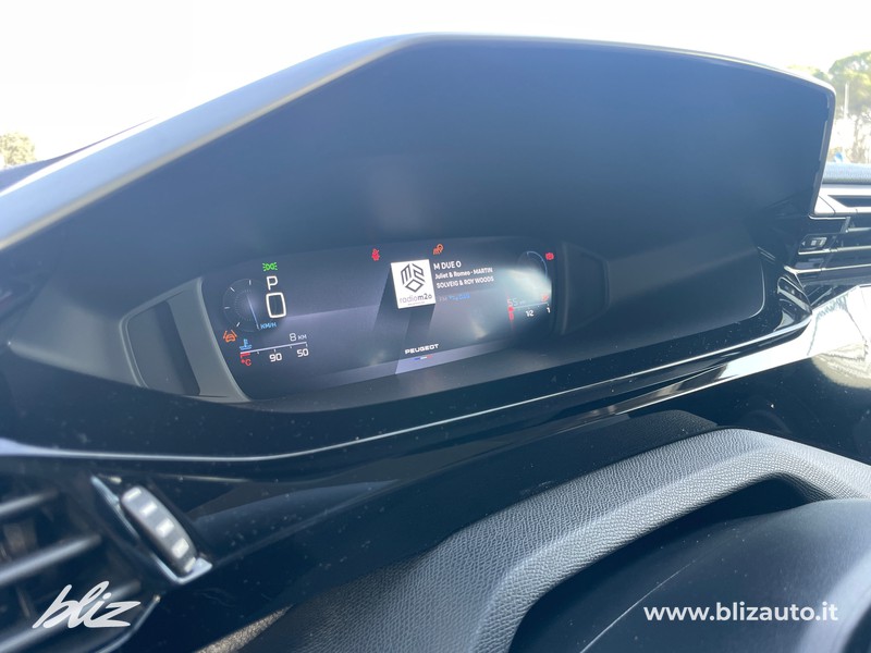 Peugeot 408 1.2 hybrid allure 145cv e-dsc6