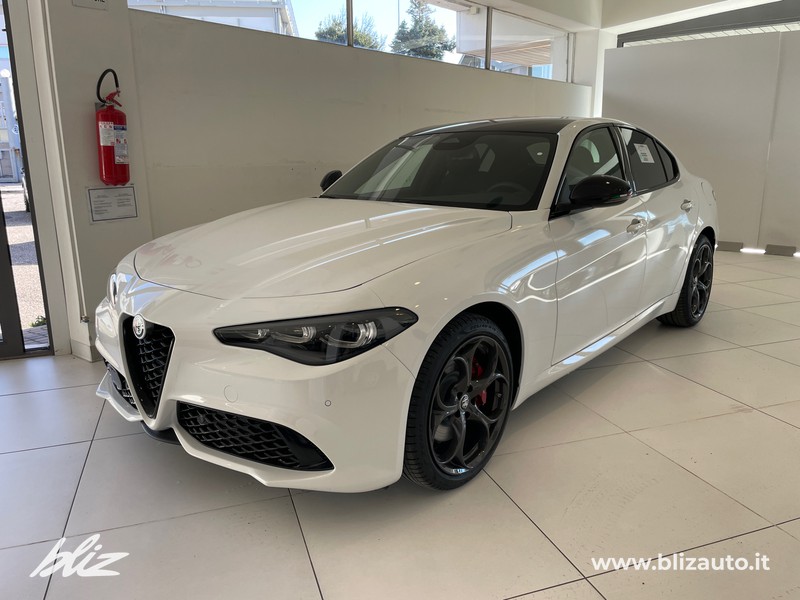 Alfa romeo Giulia 2.2 t tributo italiano q4 210cv auto