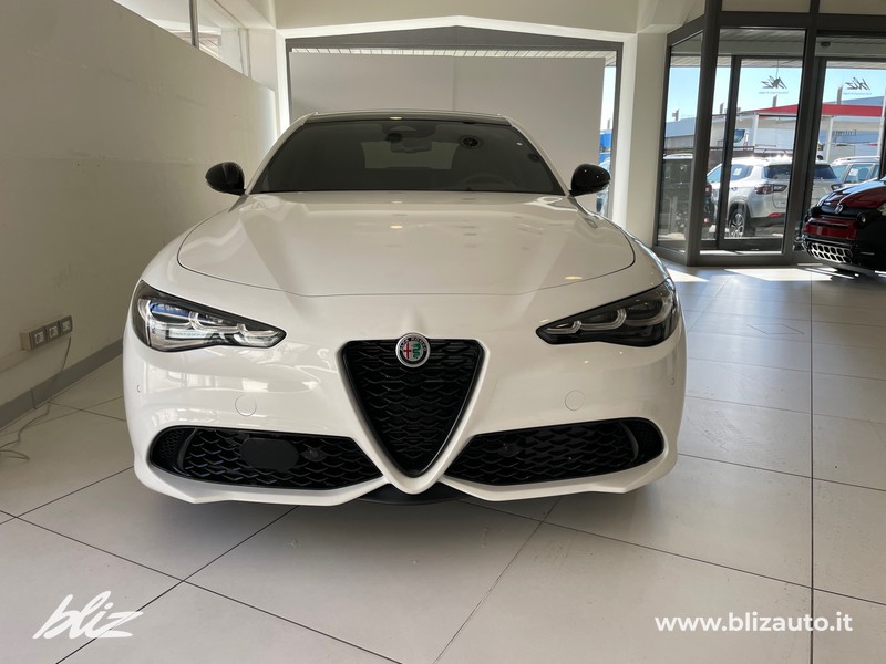 Alfa romeo Giulia 2.2 t tributo italiano q4 210cv auto