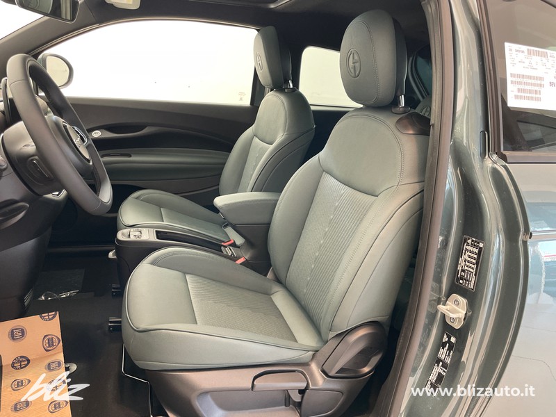 Fiat 500 500e 42 kwh giorgio armani