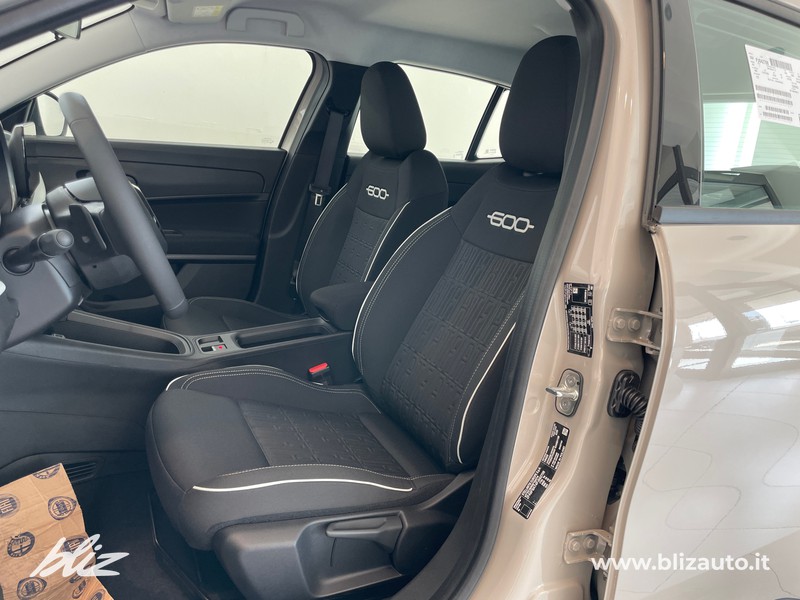 Fiat 600 1.2 hybrid 100cv auto
