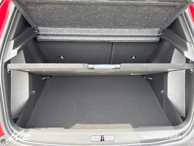 Peugeot 2008 1.2 hybrid gt 136cv e-dcs6