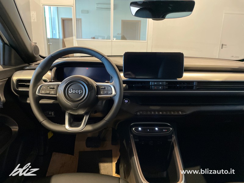 Jeep Avenger 1.2 turbo e-hybrid mhev overland 4xe 145cv edct6