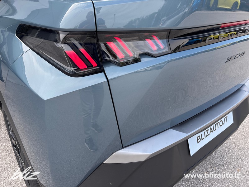 Peugeot 3008 1.2 hybrid allure 145cv e-dcs6
