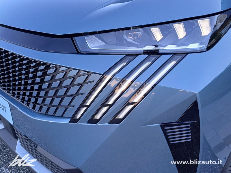Peugeot 5008 1.2 hybrid gt 145cv e-dcs6