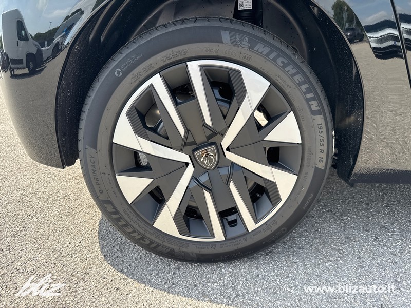 Peugeot 208 1.2 hybrid style 110cv e-dcs 6