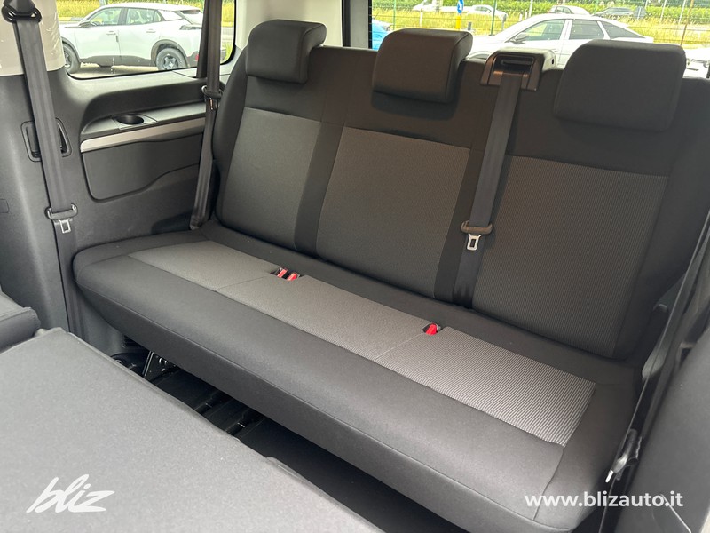 Peugeot Expert combi m1 std 2.0 bluehdi 180cv eat8