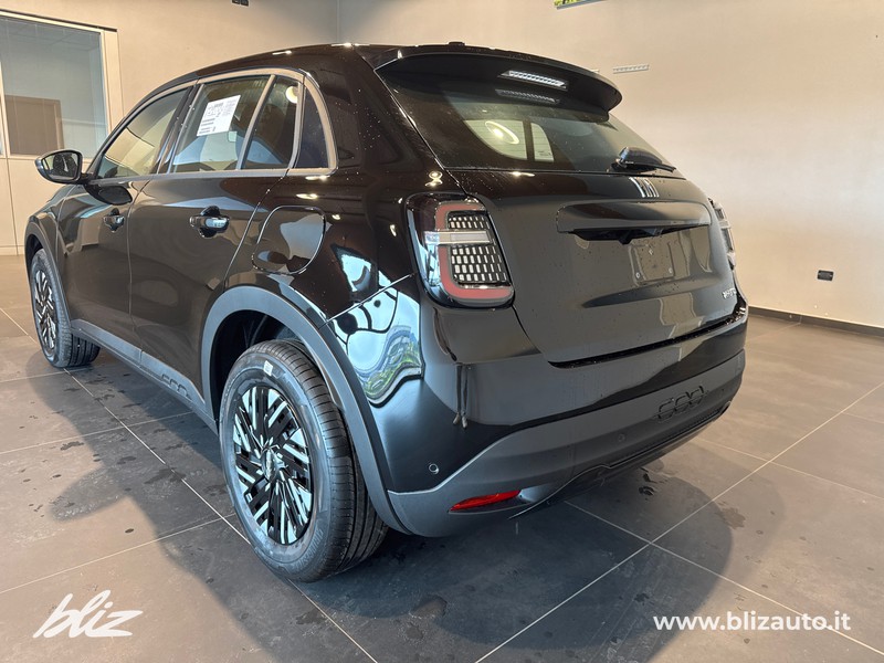 Fiat 600 1.2 hybrid 110cv auto