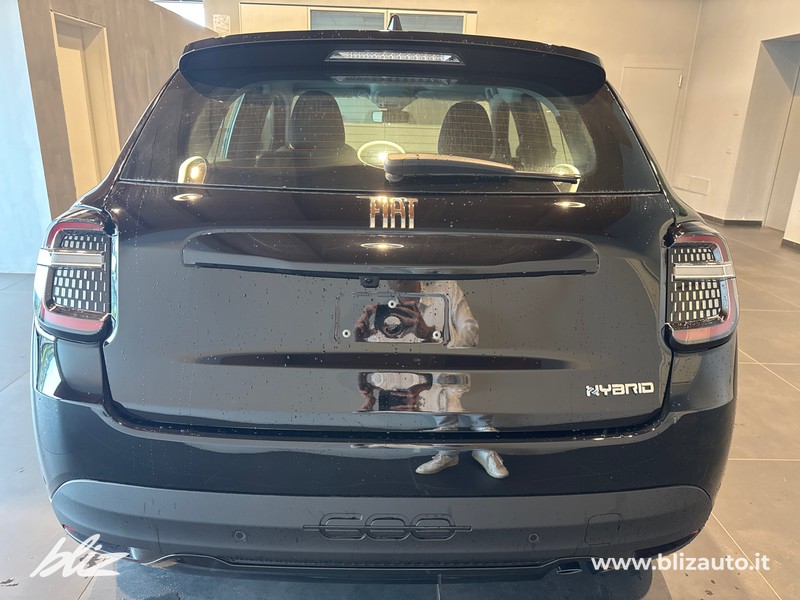 Fiat 600 1.2 hybrid 110cv auto
