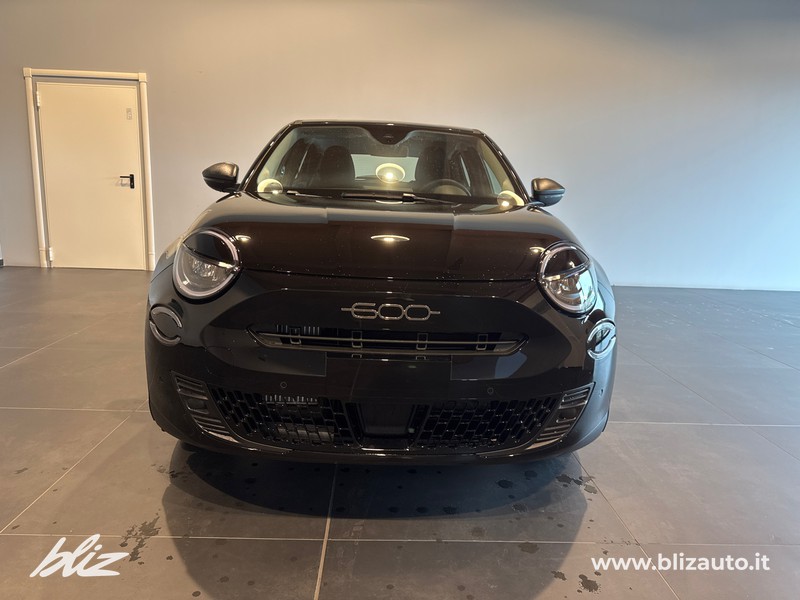 Fiat 600 1.2 hybrid 110cv auto