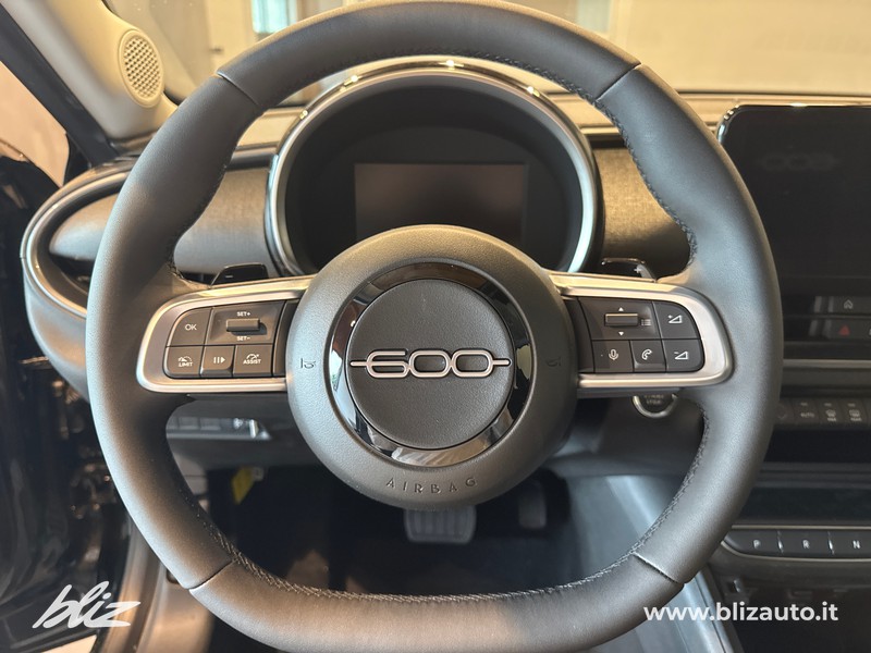 Fiat 600 1.2 hybrid 110cv auto
