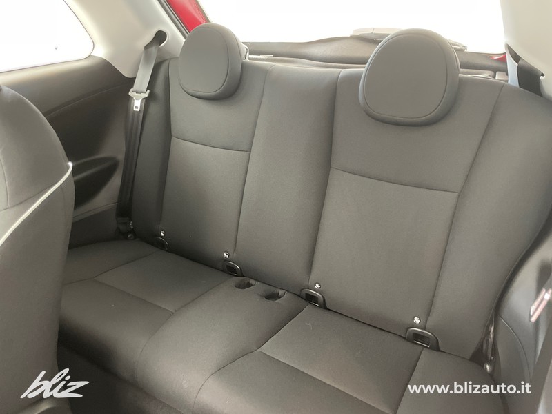 Fiat 500 500e 42 kwh entry pack tech