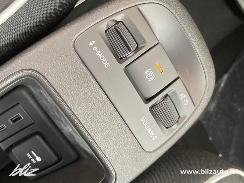 Fiat 500 500e 42 kwh entry pack tech