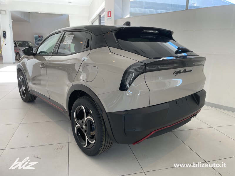 Alfa romeo Junior 1.2 ibrida speciale 145cv edct6