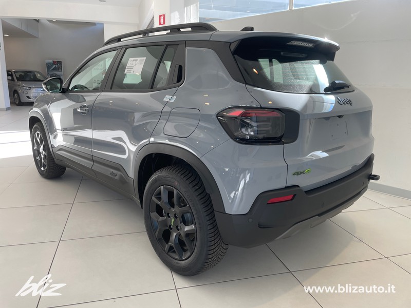 Jeep Avenger 1.2 turbo e-hybrid mhev upland 4xe 145cv edct6