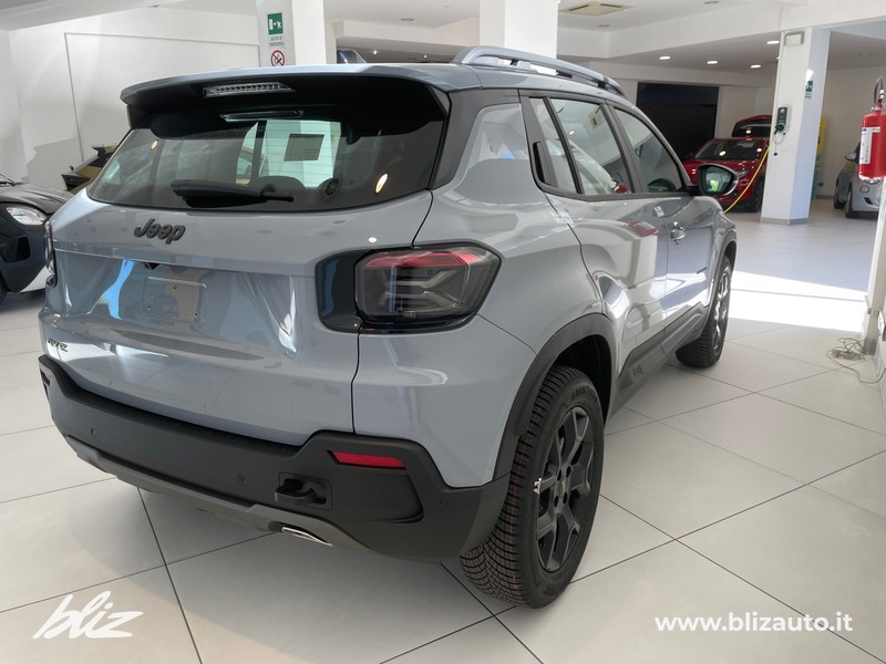 Jeep Avenger 1.2 turbo e-hybrid mhev upland 4xe 145cv edct6