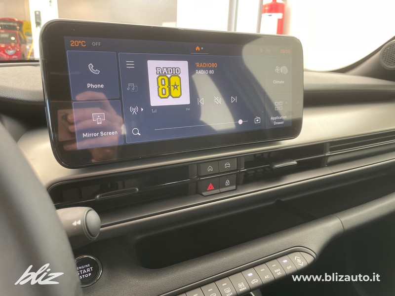 Jeep Avenger 1.2 turbo e-hybrid mhev upland 4xe 145cv edct6