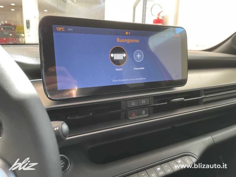 Jeep Avenger 1.2 turbo e-hybrid mhev overland 4xe 145cv edct6