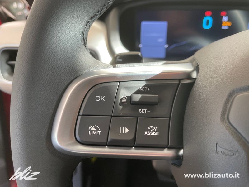 Jeep Avenger 1.2 turbo e-hybrid mhev overland 4xe 145cv edct6