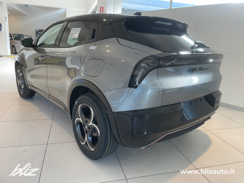 Alfa romeo Junior 1.2 ibrida milano cortina 2026 145cv edct6