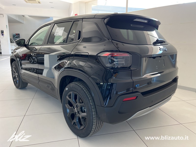 Jeep Avenger full-electric black edition fwd 156cv auto