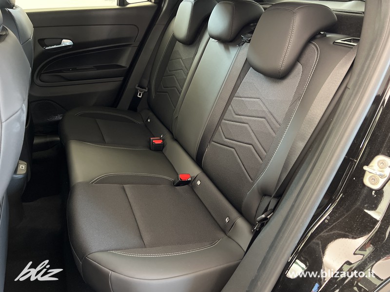 Jeep Avenger full-electric black edition fwd 156cv auto