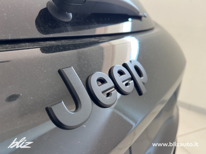 Jeep Avenger full-electric black edition fwd 156cv auto