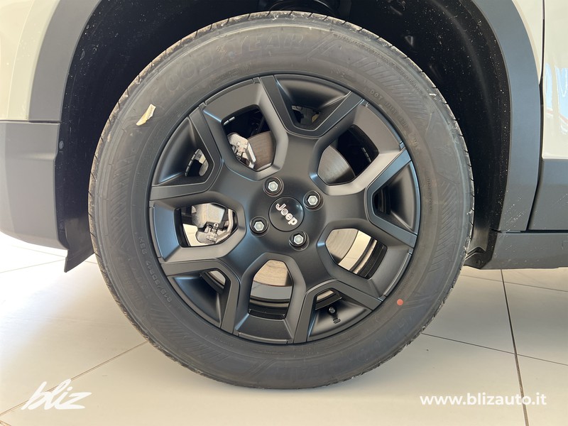 Jeep Avenger 1.2 turbo e-hybrid mhev black edition fwd 110cv edct6