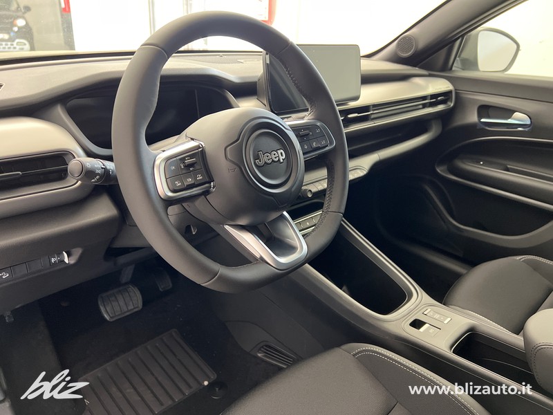 Jeep Avenger 1.2 turbo e-hybrid mhev black edition fwd 110cv edct6