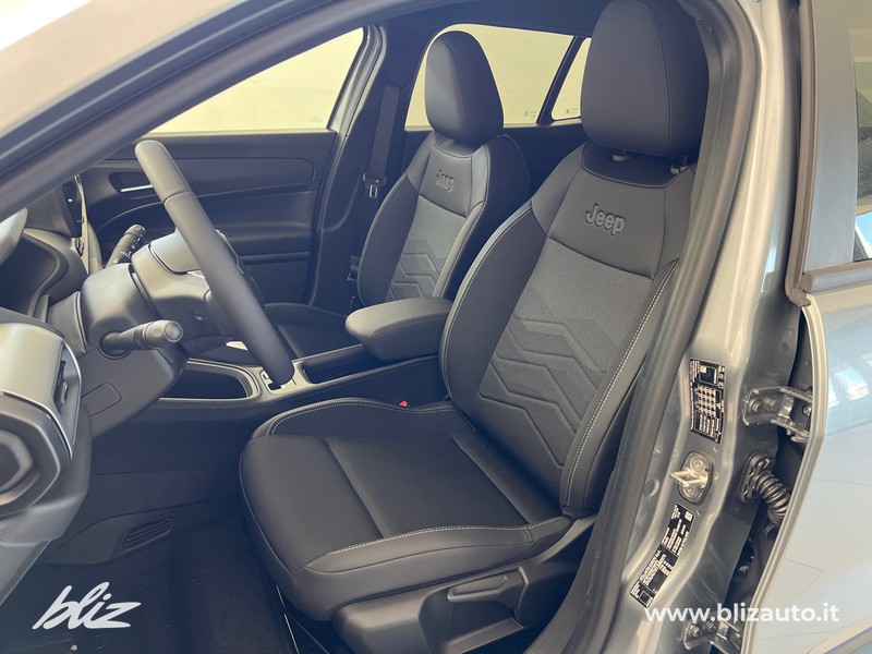 Jeep Avenger 1.2 turbo e-hybrid mhev black edition fwd 110cv edct6