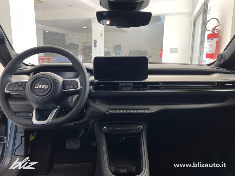 Jeep Avenger 1.2 turbo e-hybrid mhev black edition fwd 110cv edct6