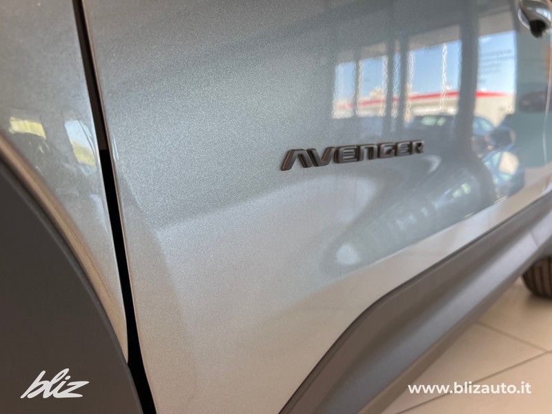 Jeep Avenger 1.2 turbo e-hybrid mhev black edition fwd 110cv edct6