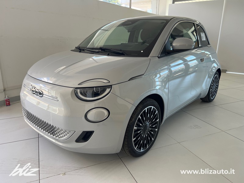 Fiat 500 e - ICON 320 Berlina