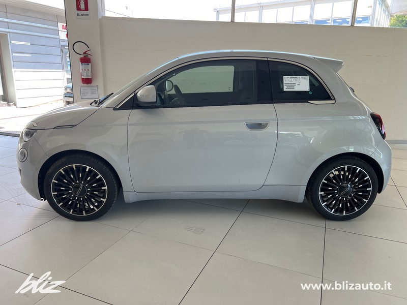 Fiat 500 e - ICON 320 Berlina