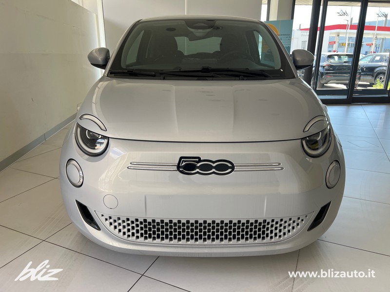 Fiat 500 e - ICON 320 Berlina