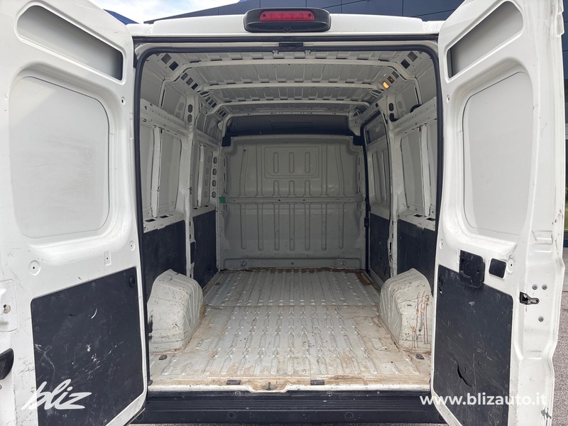 Peugeot Professional Boxer 333 2.2 bluehdi 140cv s&s l2h2 IVA ESCLUSA!!