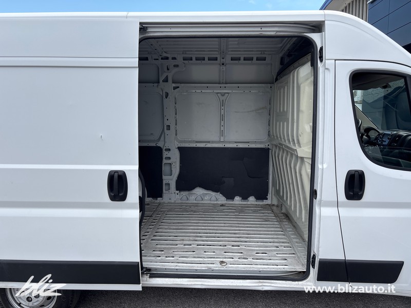 Peugeot Professional Boxer 330 2.2 bluehdi 140cv s&s l2h2 IVA ESCLUSA!!!