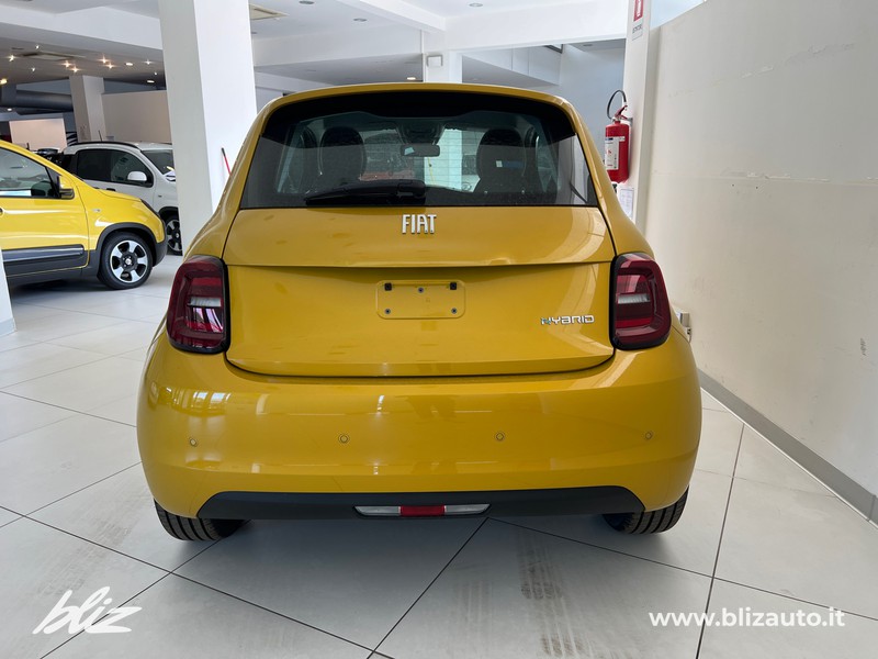 Fiat 500 1.0 hybrid icon