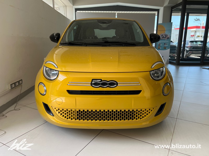 Fiat 500 1.0 hybrid icon