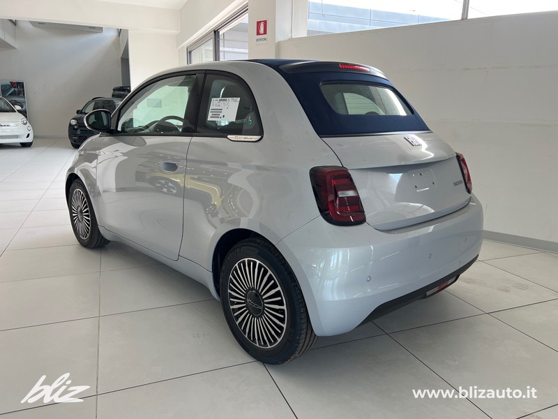 Fiat 500 cabrio 1.0 hybrid dolcevita